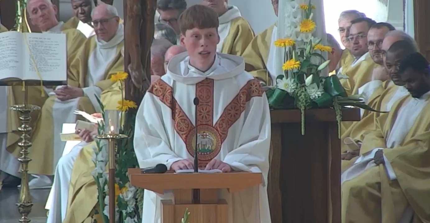 Intussen in Zonhoven: Bart Pluymers (25) tot priester gewijd | Kerknet